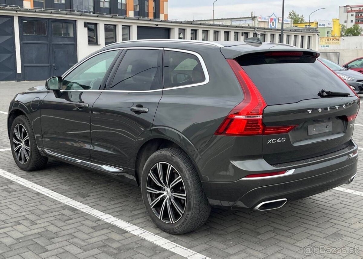 Volvo XC60 T8 Twin Engine Inscription eAWD A/T - 4