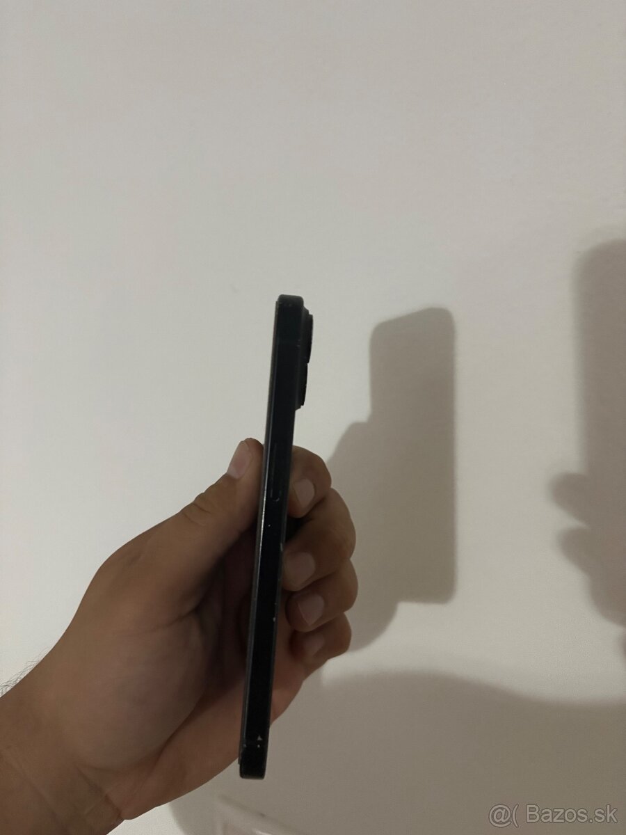 Predam iphone 15 cierny - 4