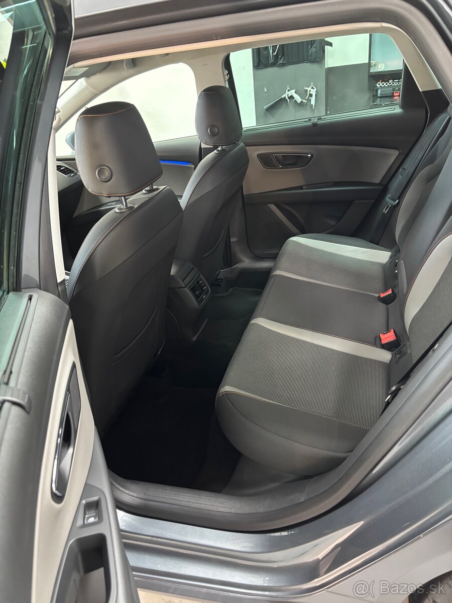 Seat Leon xperience 4x4 2.0tdi 110kw - 4