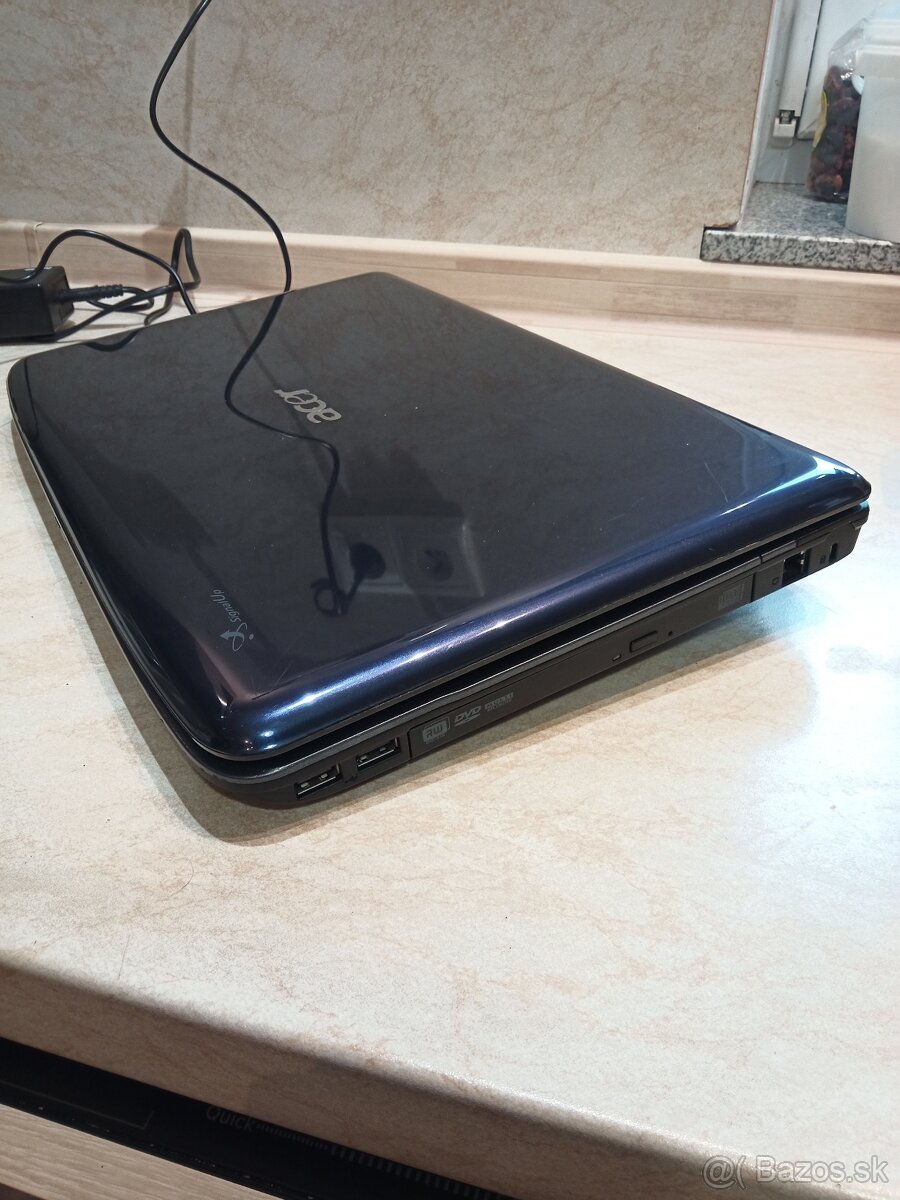 Acer Aspire 5738ZG - 15,6", Win10, 4GB RAM, 500gb hdd, HDMI - 4