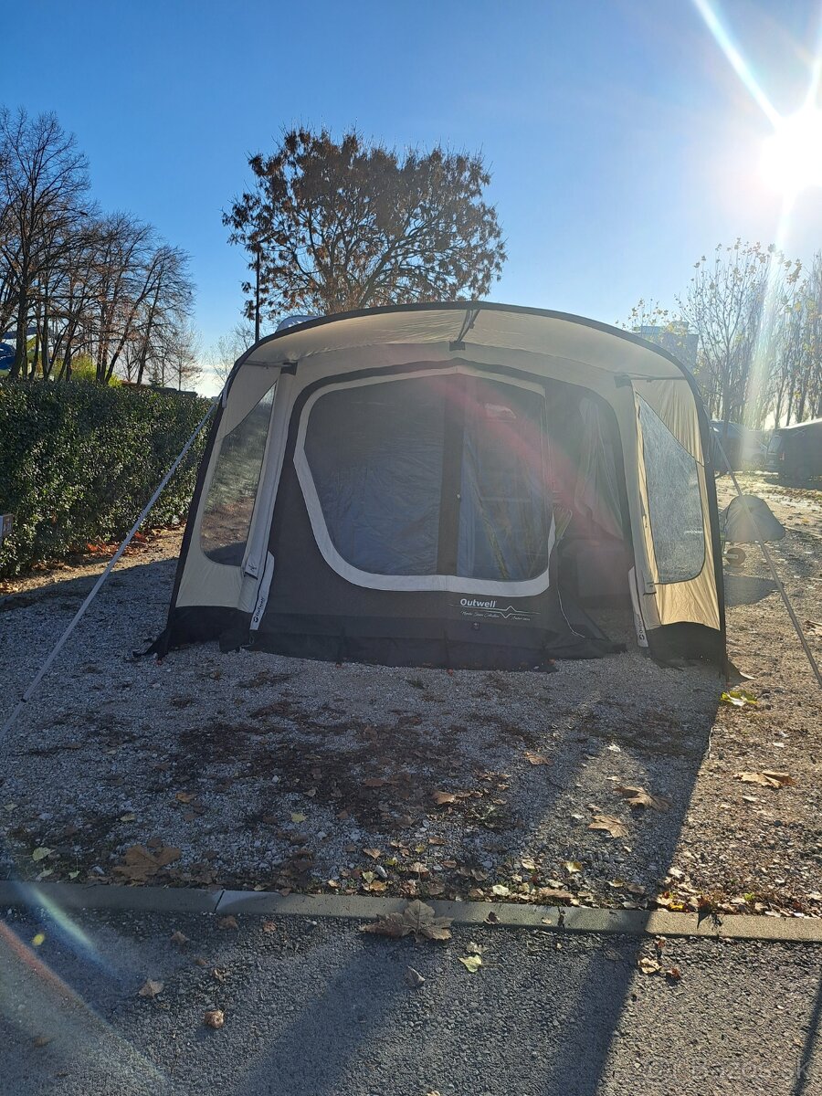 OBYTNÝ PRÍVES WEINSBERG CARAONE 390QD BIELA - 4