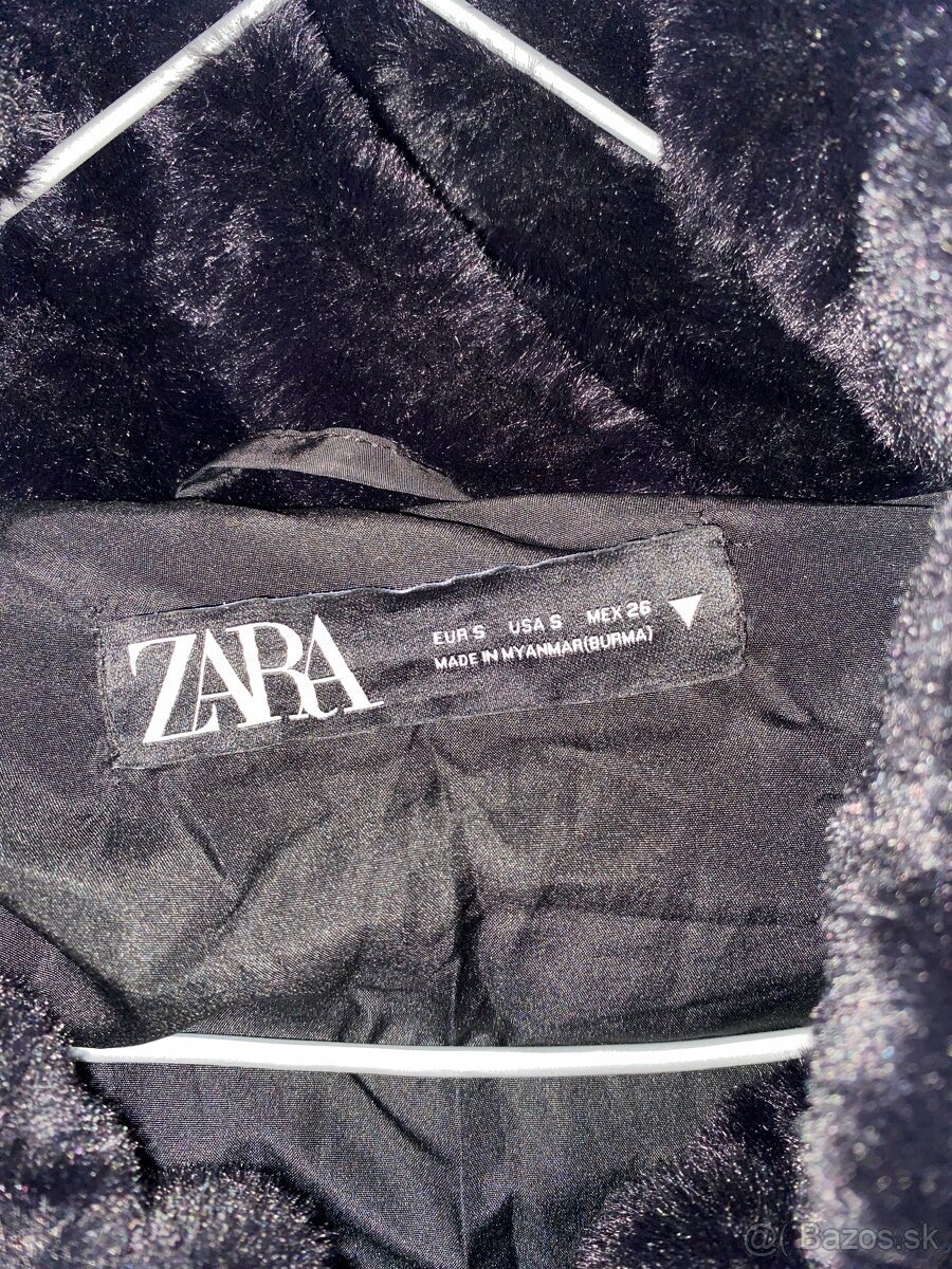 Zara damska zimna cierna bunda velkost S - 4