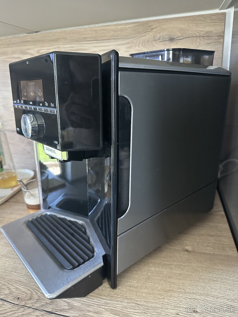 Kávovar Siemens EQ S300 - 4