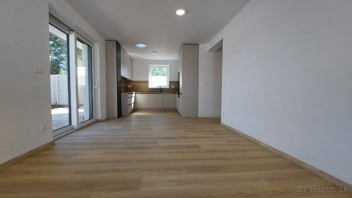 PREDAJ - NOVOSTAVBY - ZLATÉ MORAVCE - 4