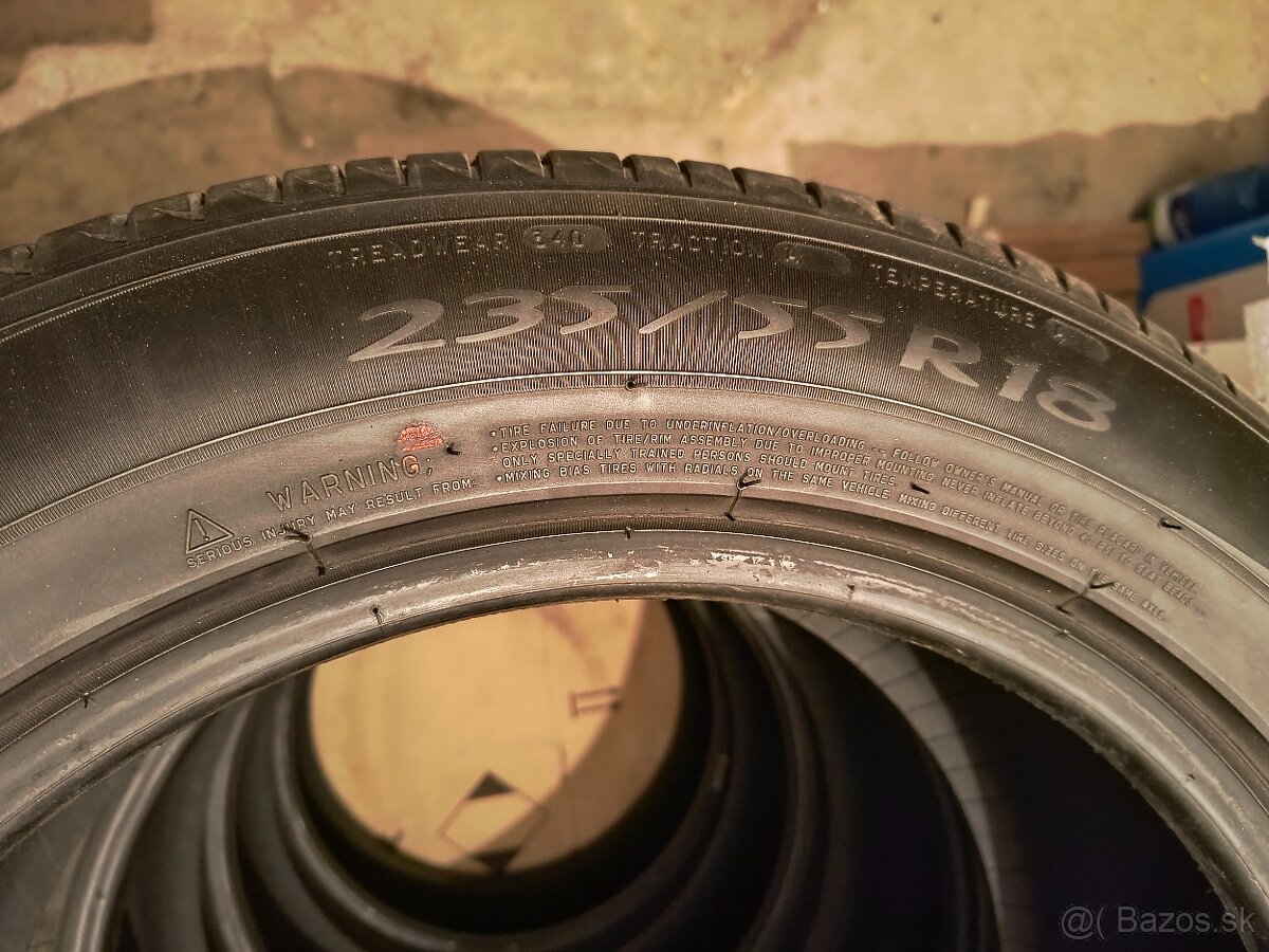 Predám letné pneumatiky Michelin 235/55R18 - 4