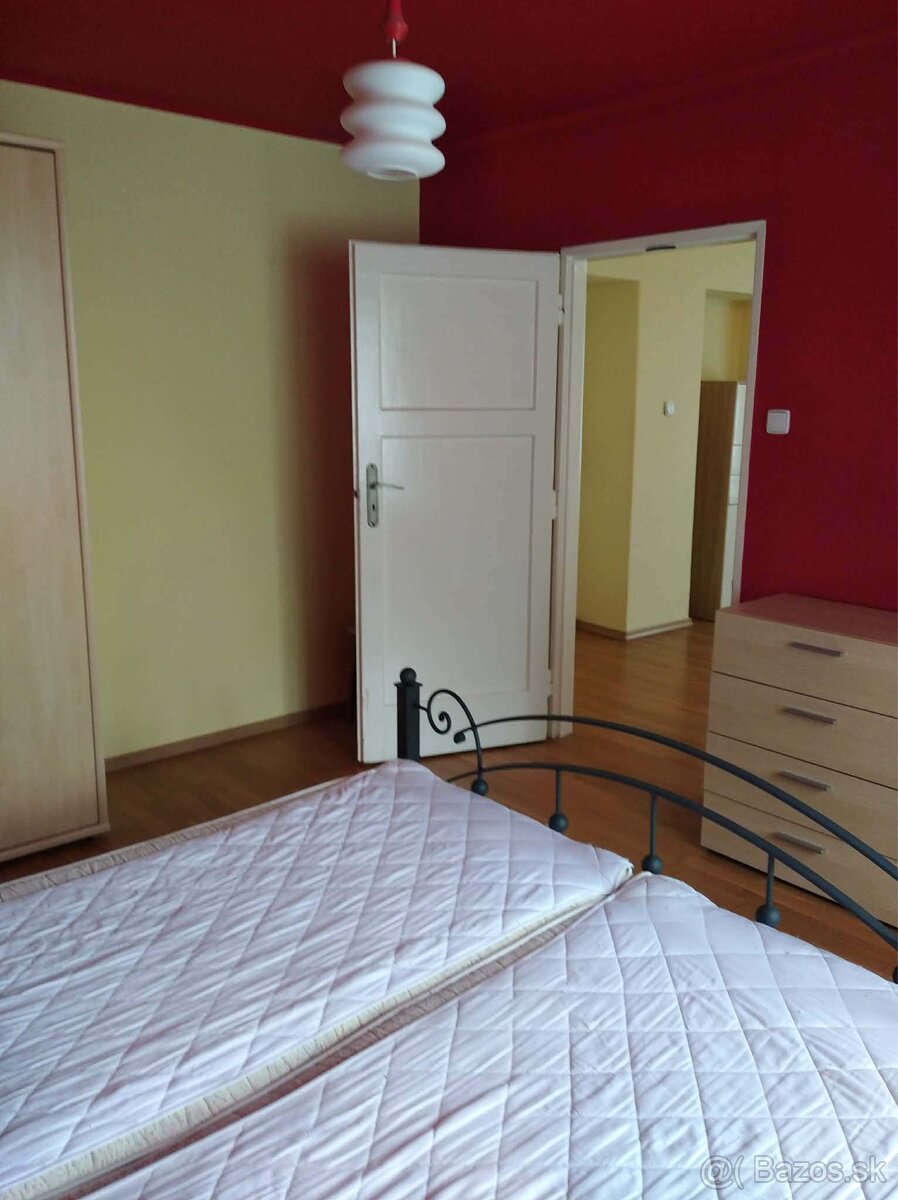 Prenájom 2-izbového bytu v Komárne - 4