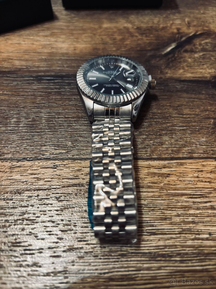 Rolex Oyster Perpetual - 4