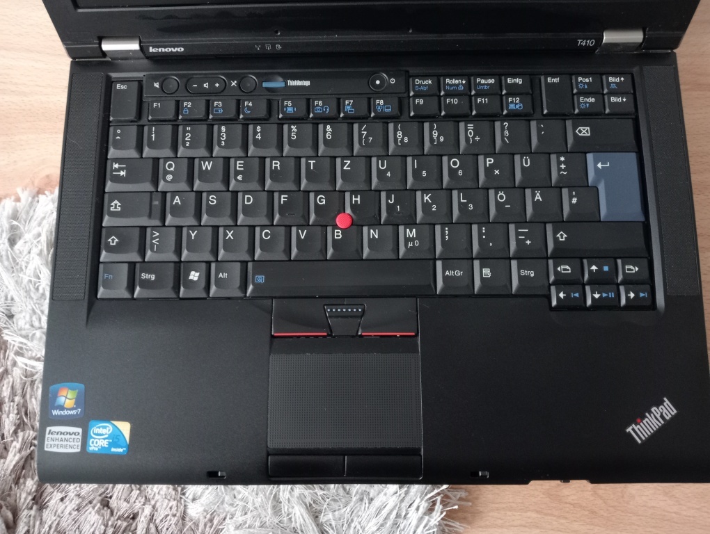 predám Lenovo Thinkpad t410 / Intel core i5 / 4gb ram - 4
