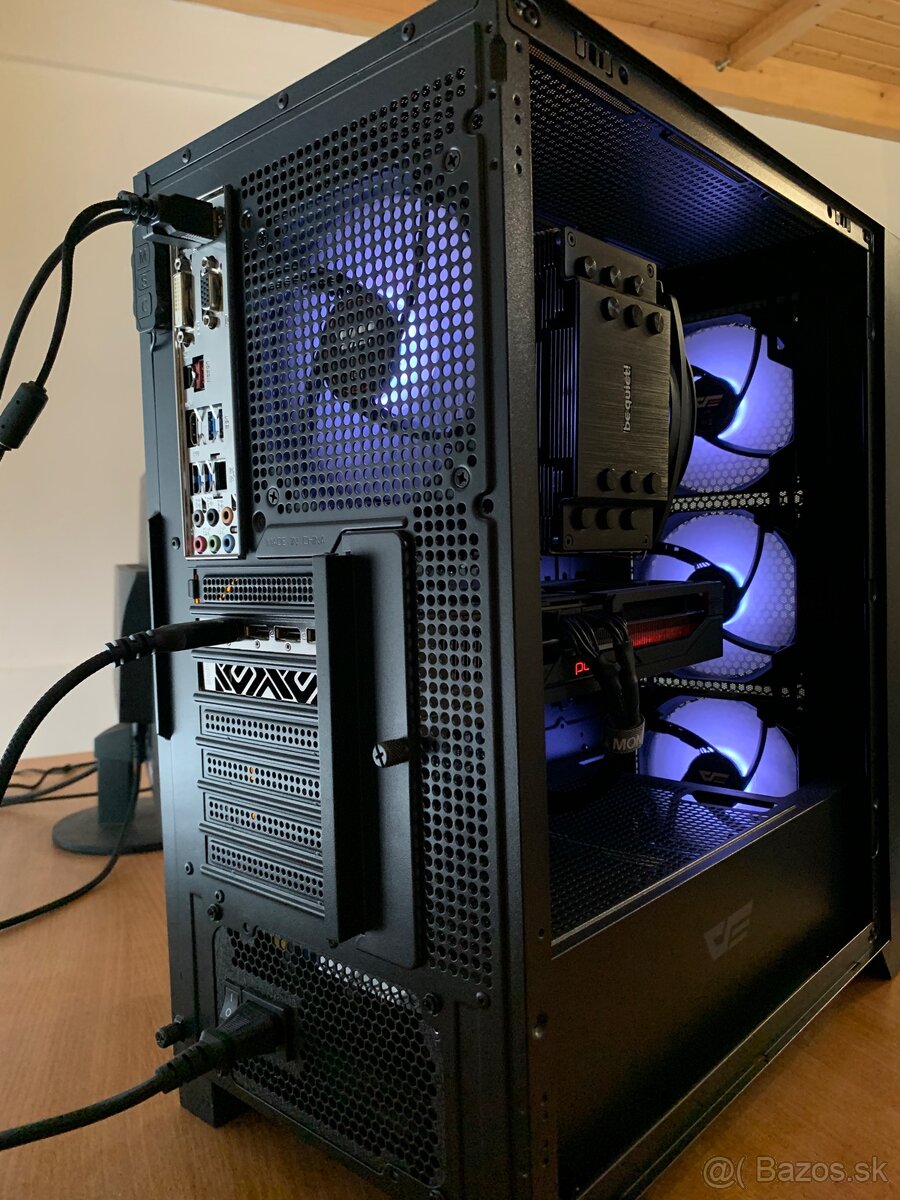 Intel i5-8600K/Radeon RX Vega 8GB/16GB RAM - 4