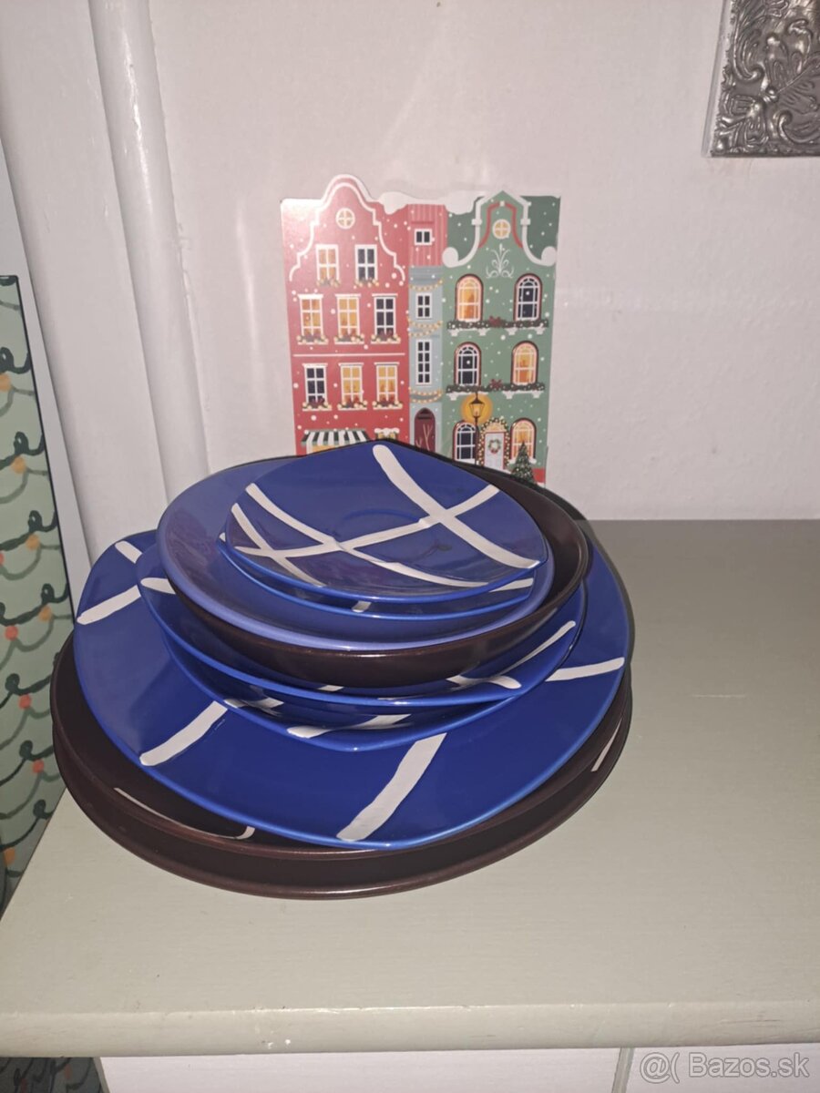 Dizajnové hnedé a modré taniere - 4
