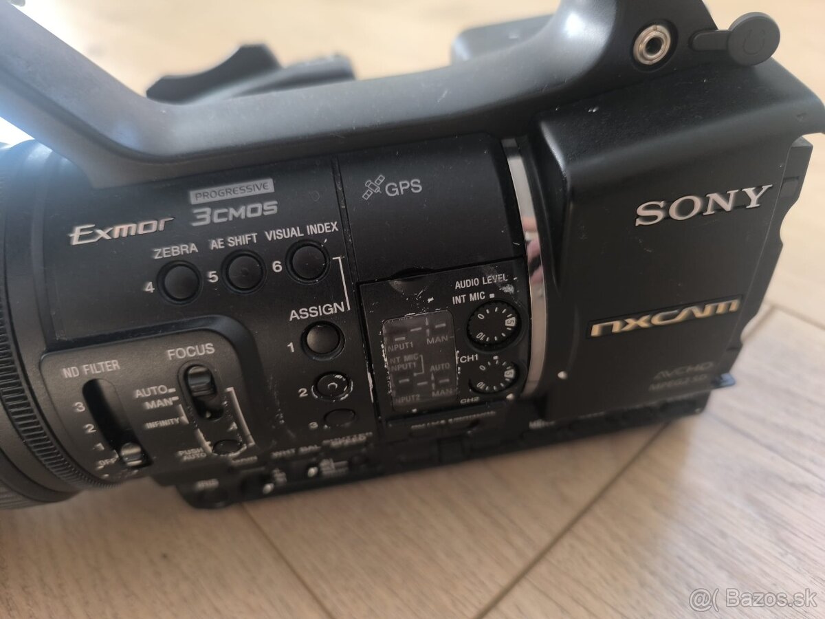SONY HXR-NX5R - 4