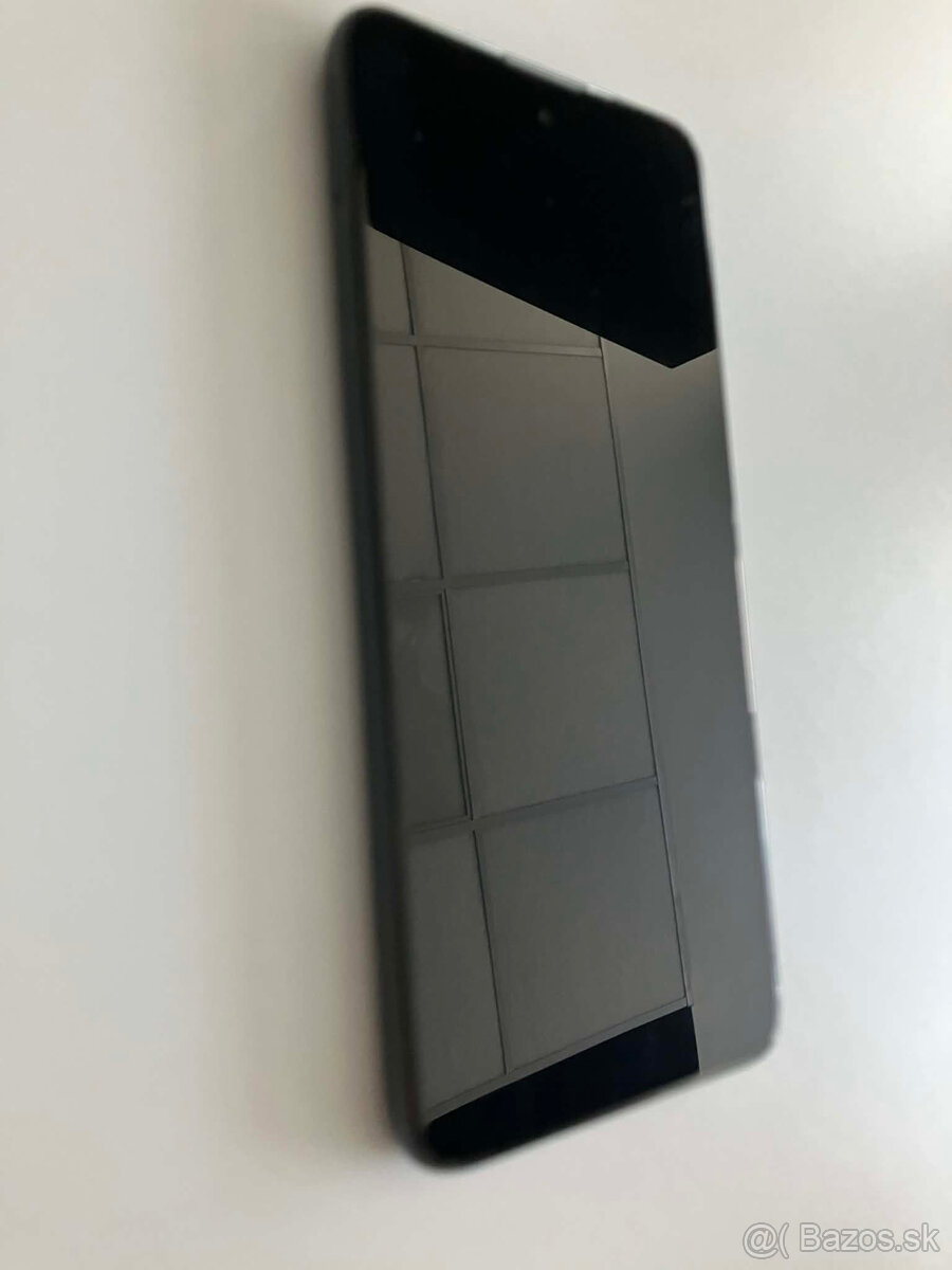 Motorola Moto E30 - 4