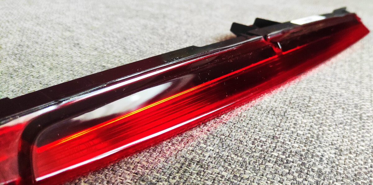 tretie brzdové svetlo na BMW X2 - 4