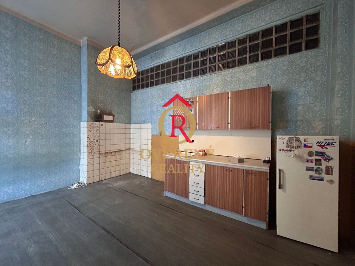 Veľkometrážny slnečný dvojizbový byt s romantickou dušou a v - 4