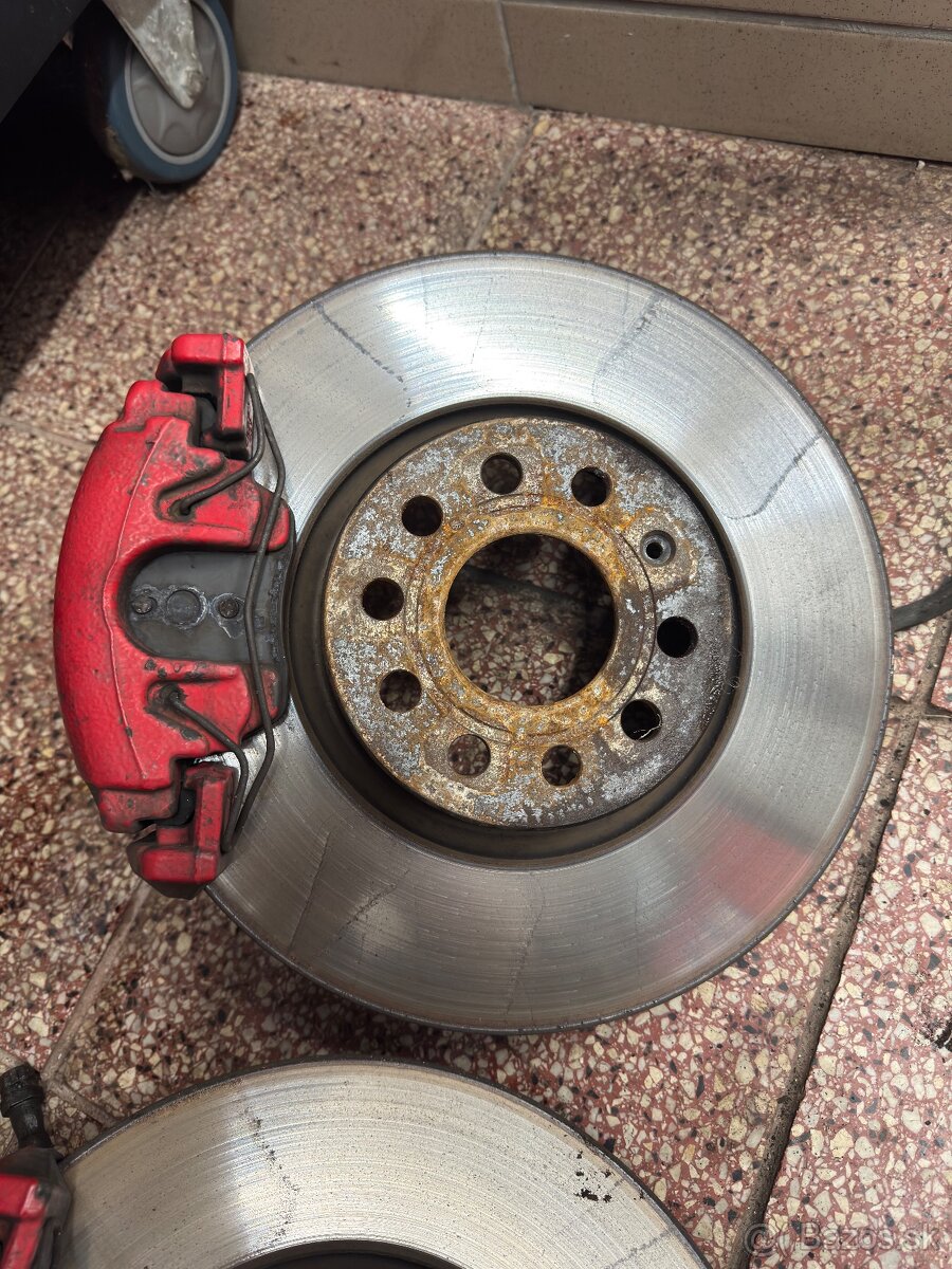 Predné brzdy octavia 2 RS - 4