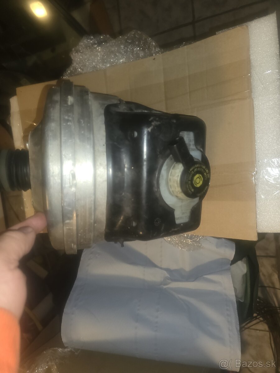 Posilovač brzdovy audi a6 - 4