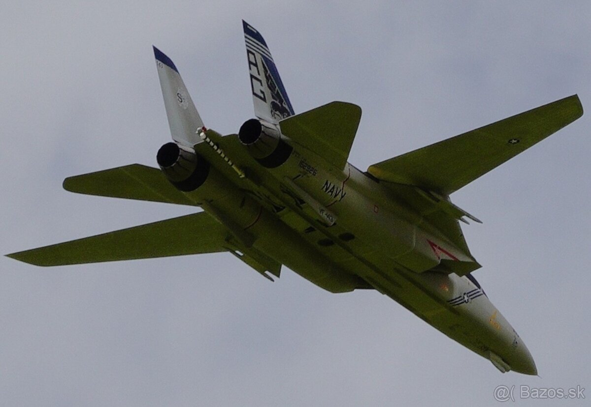 F-14 Tomcat , RC lietadlo - 4