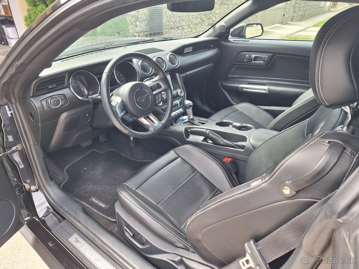 Ford Mustang 3,7 - 4