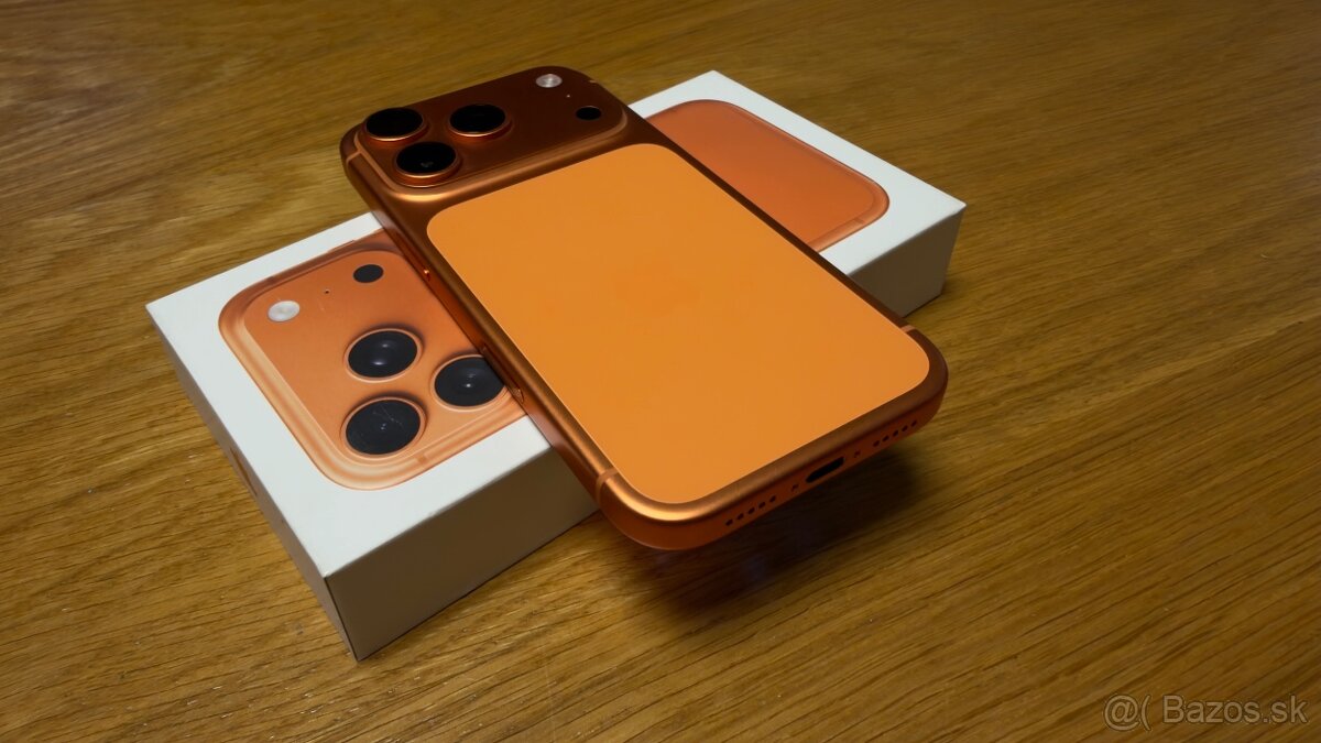 Predám iPhone 17 Pro 512gb Cosmic Orange - 4