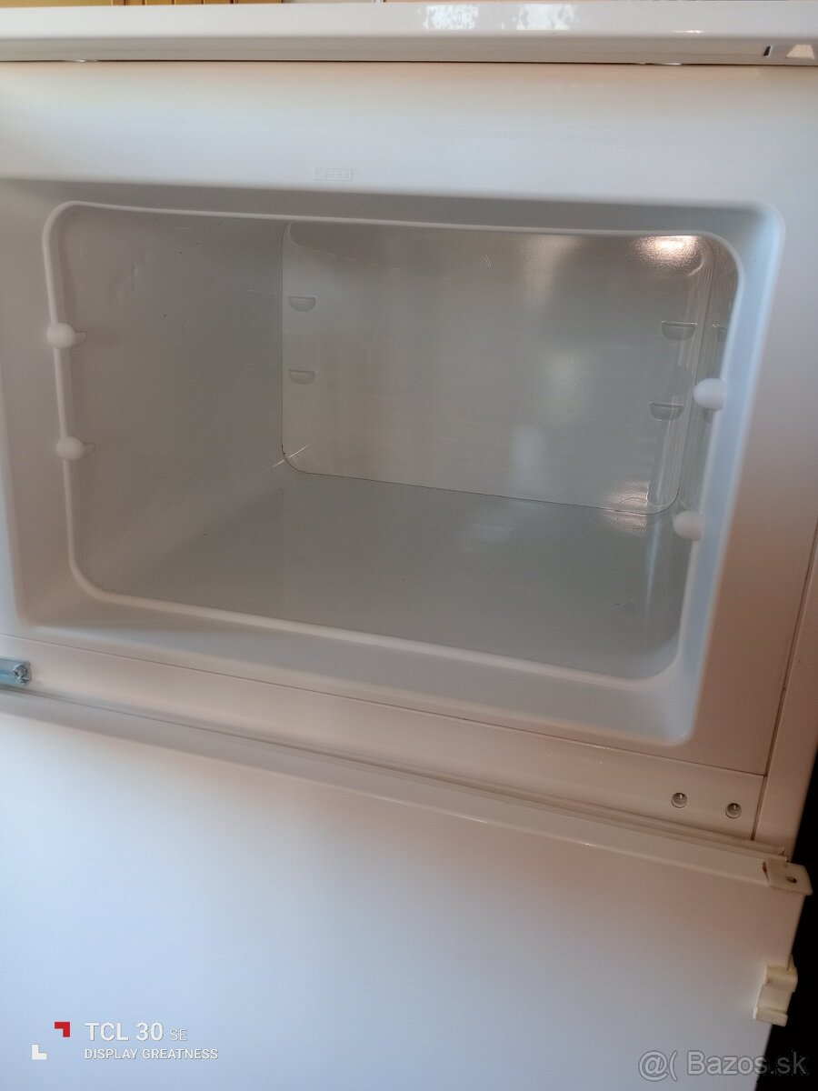 Kompletná kuchyňa so spotrebičmi - 4