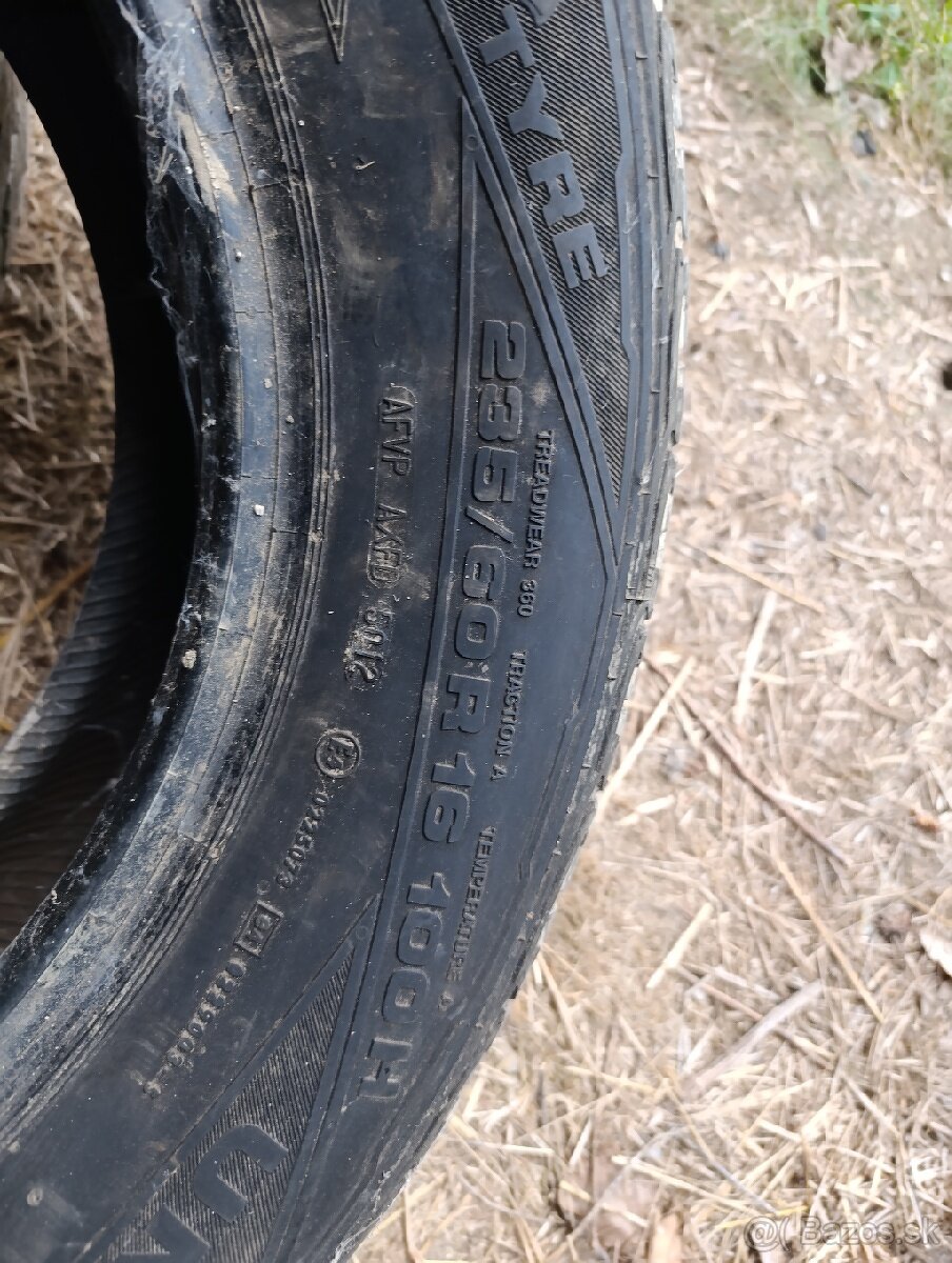 235/60 R16 letne 2x-50€ - 4