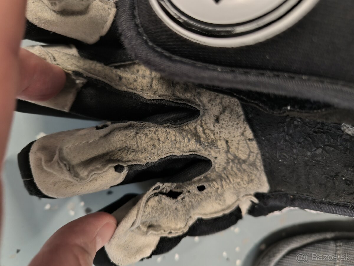 Hokejové rukavice Warrior 2XV, 14' - 4