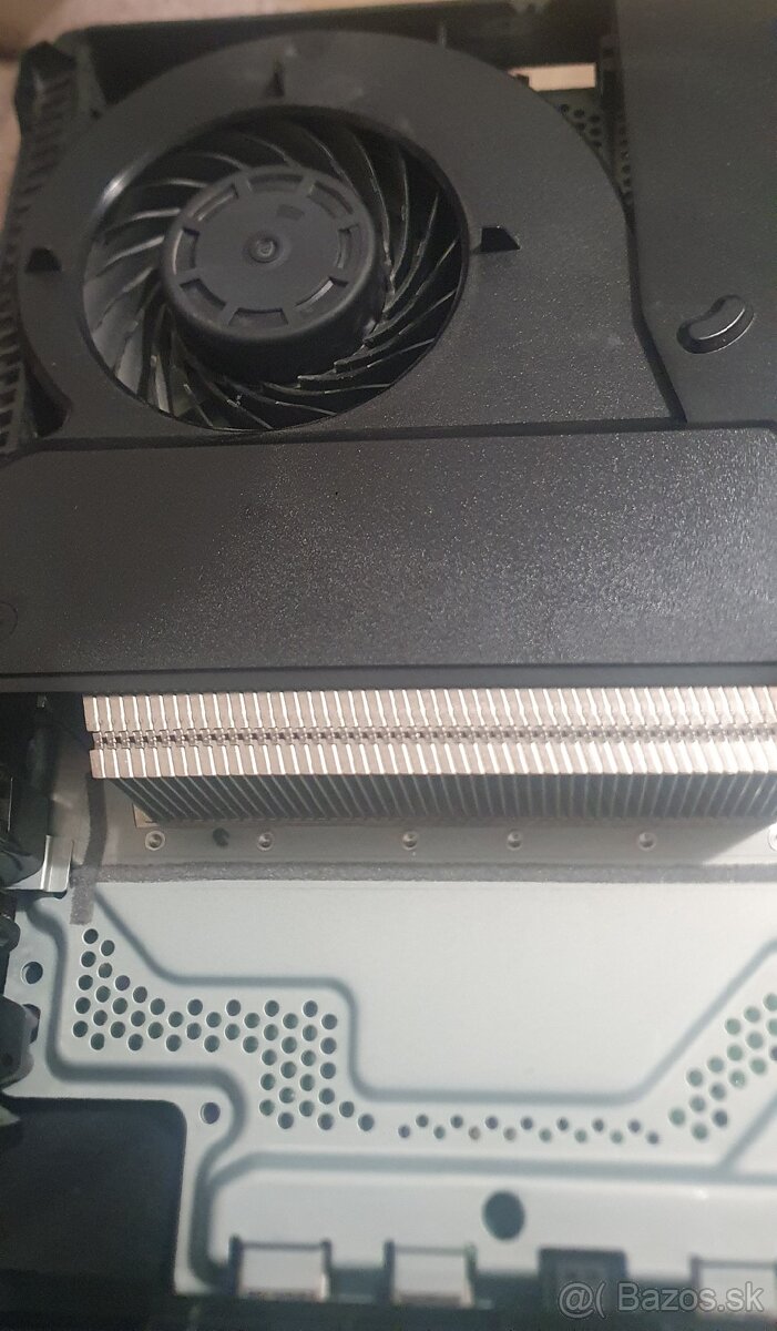 PS4 Pro 1TB fw 9.00 jailbreak goldhen - 4