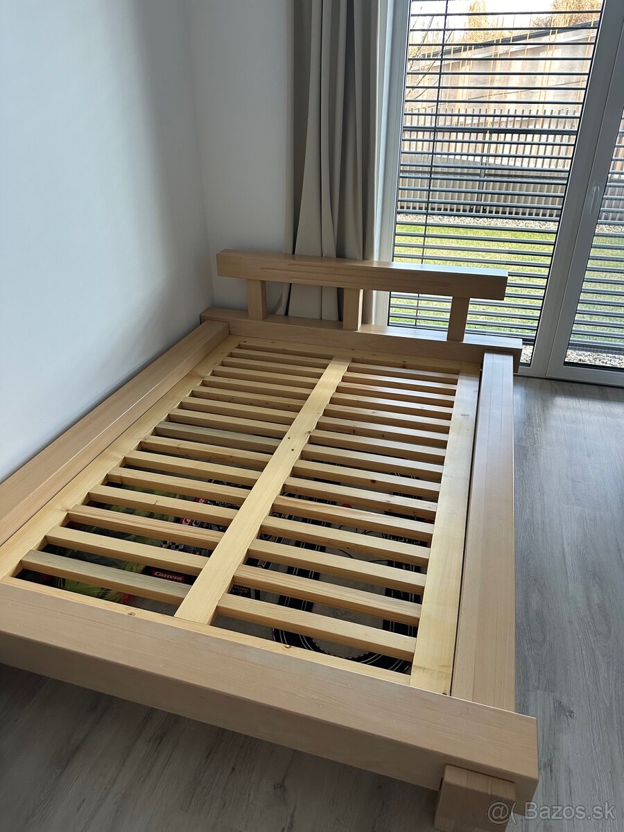 Masívna posteľ 140x200cm - 4