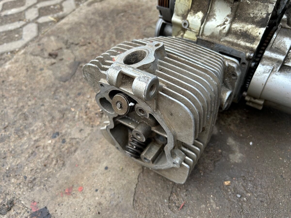 Motor na náhradné diely
