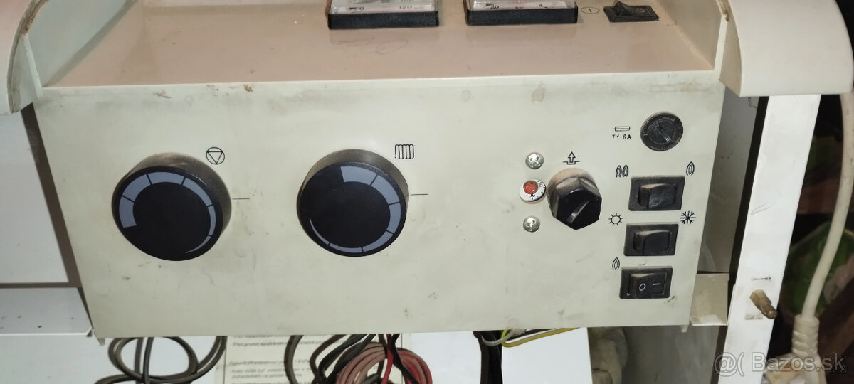 Predám plynový kotol Protherm medveď 30 PLO - 4