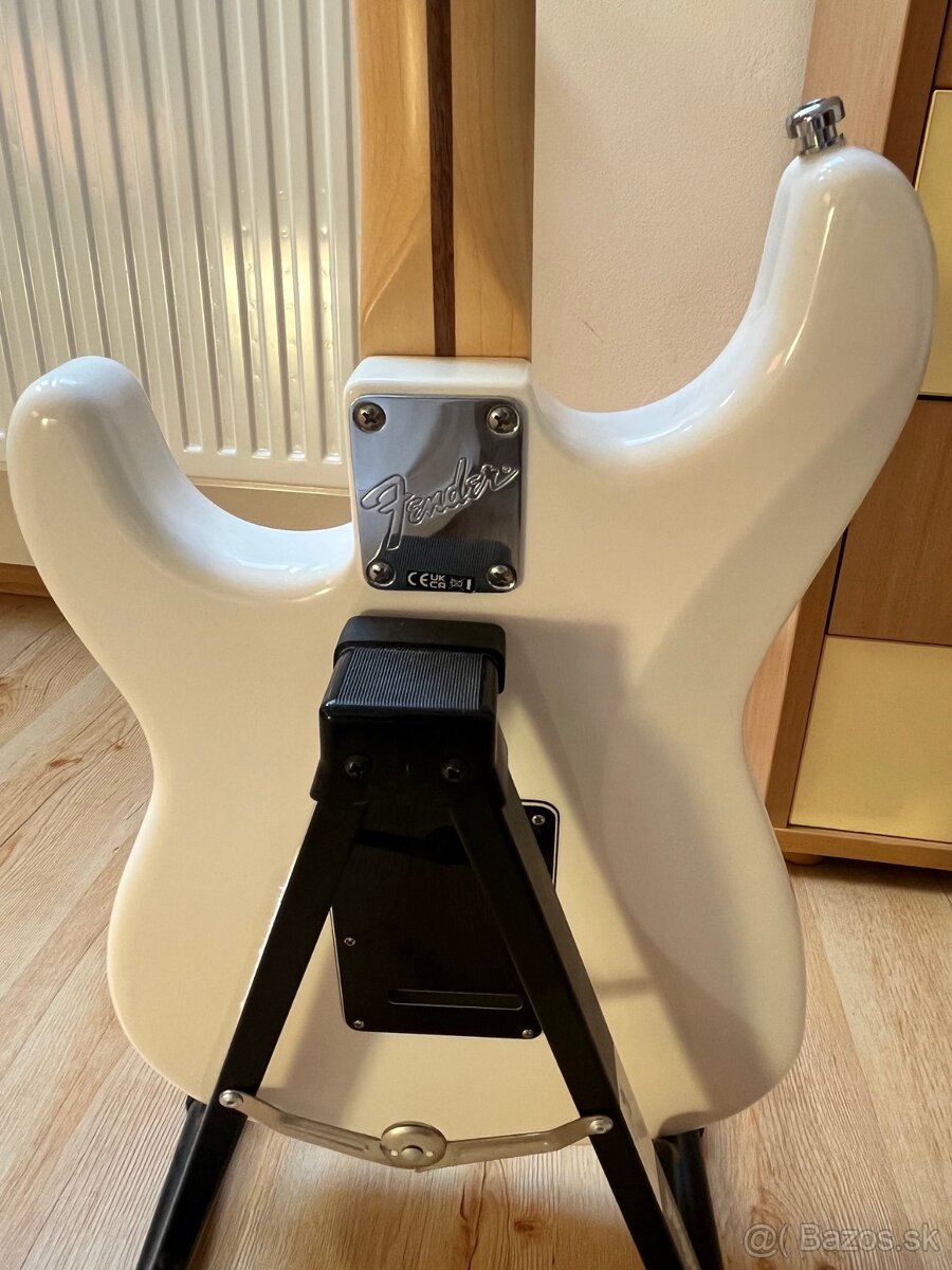 Fender Stratocaster Performer USA - 4