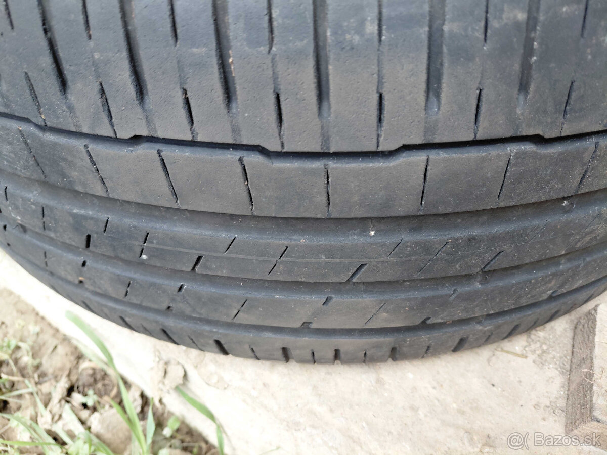 4x Hankook 235/45R20 - 4