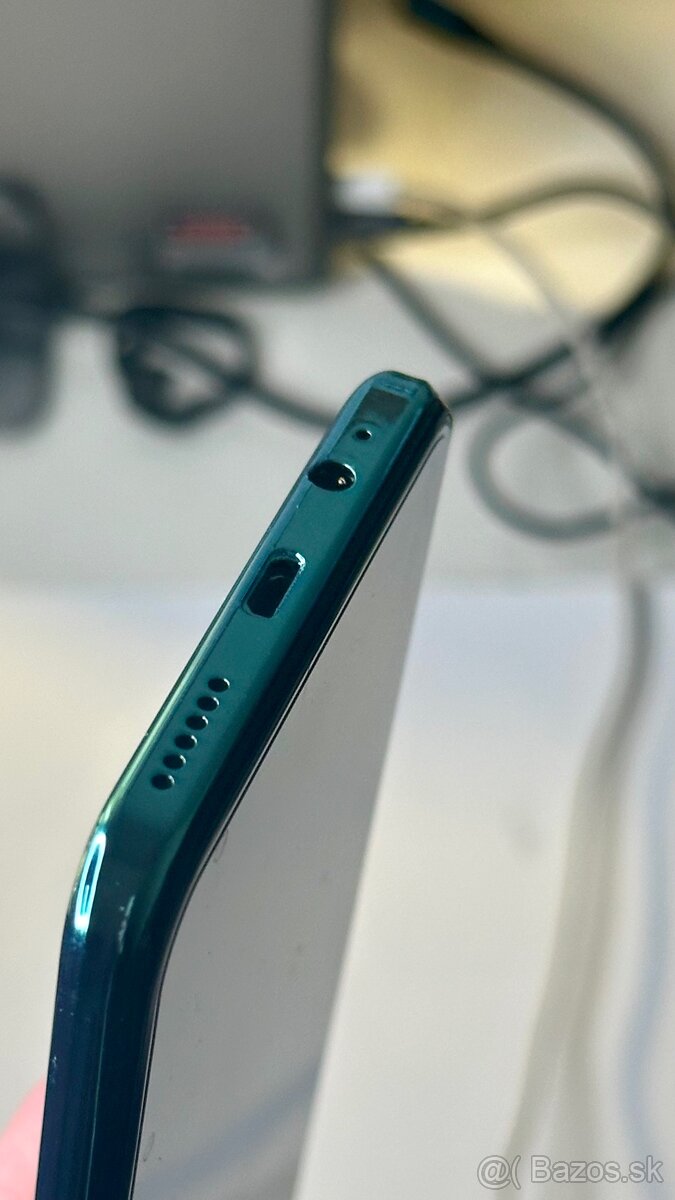 TECNO Mobile SPARK 8 -2x sim + microsd - 4