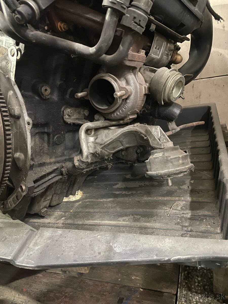 Motor BMW E46 320D 2002rok - 4