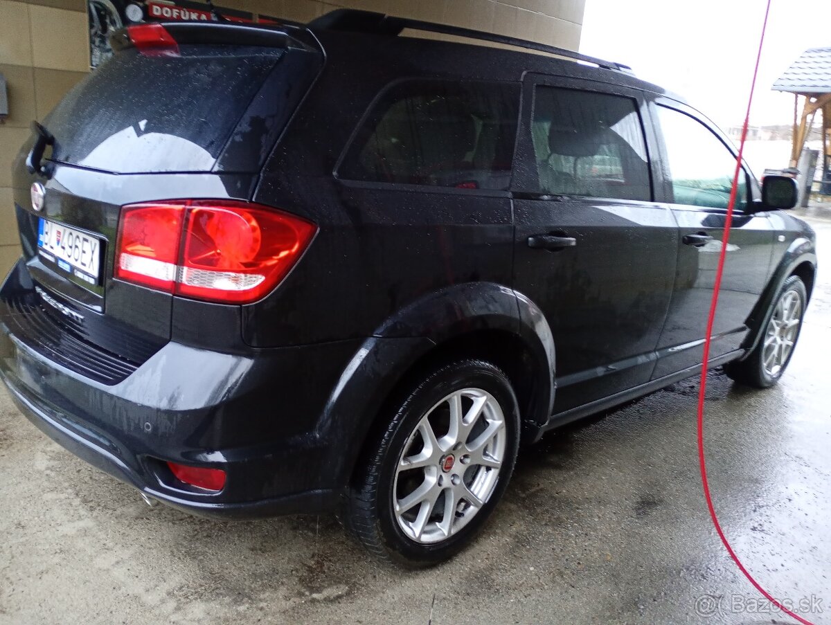 Predám Fiat Freemont 2.0jtdm - 4