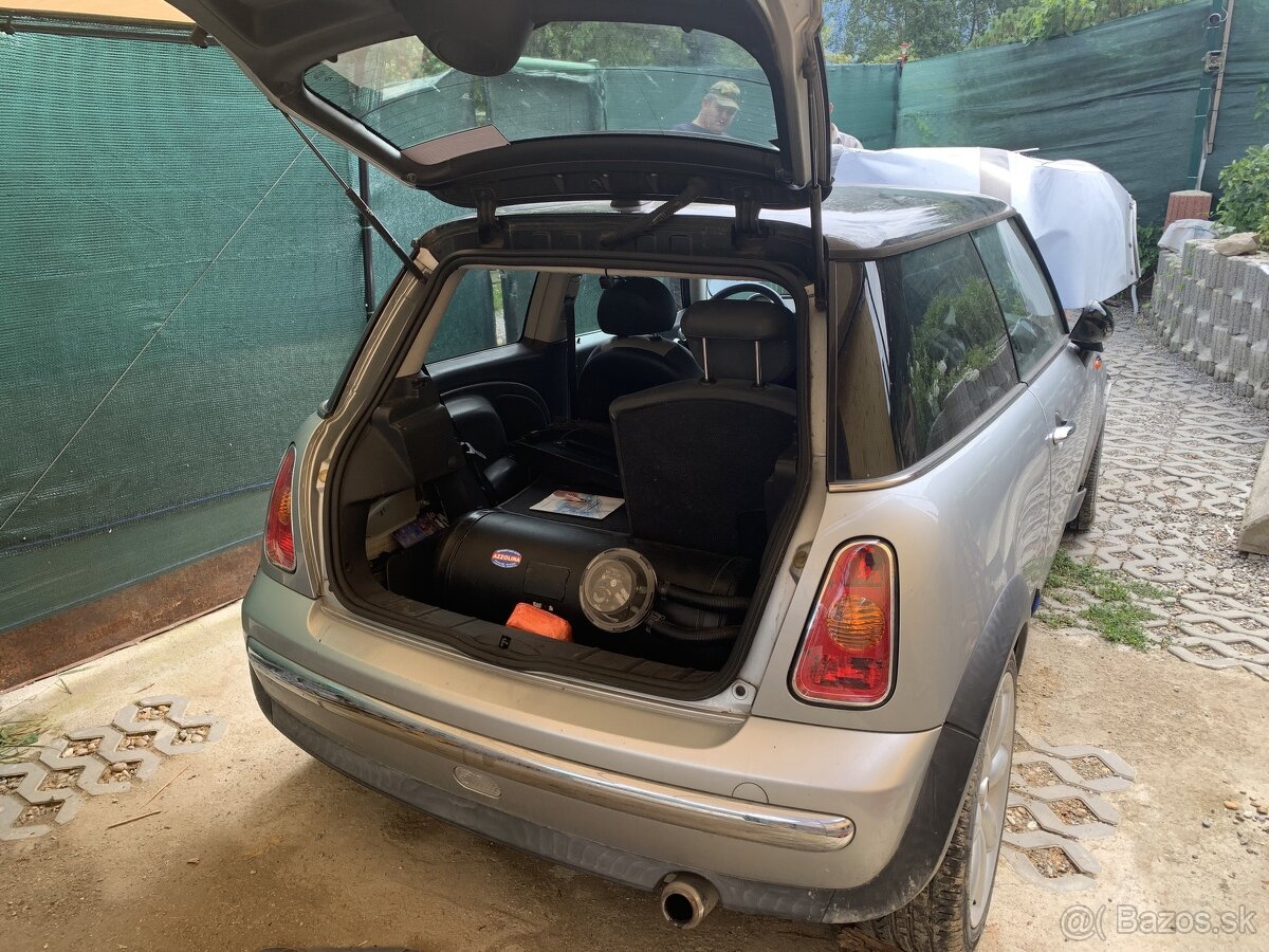 rozpredam MINI COOPER R50 - 4