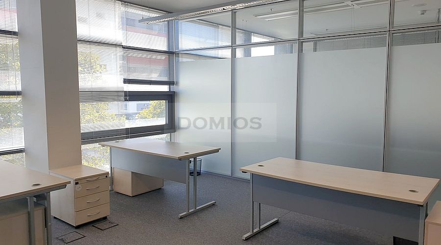 Klimatiz. kancel. celok (117,00 m2, parking, KE-St. mesto) - 4
