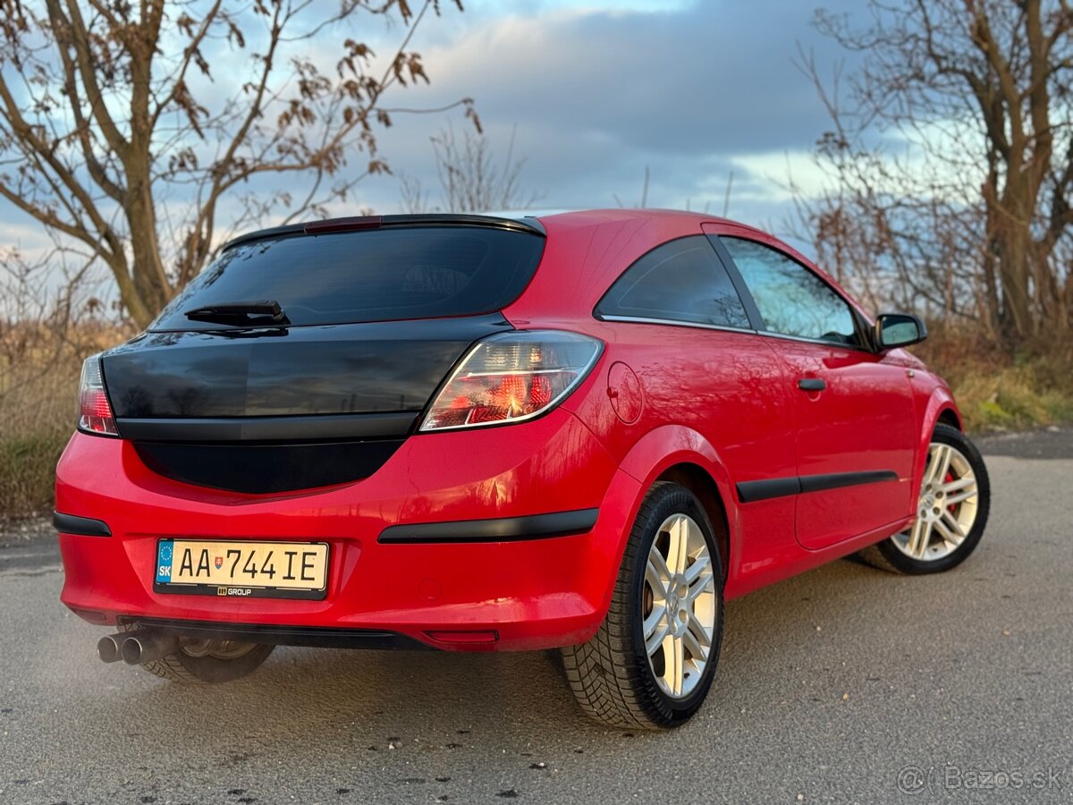 Opel Astra H GTC 2.0 TURBO - 4