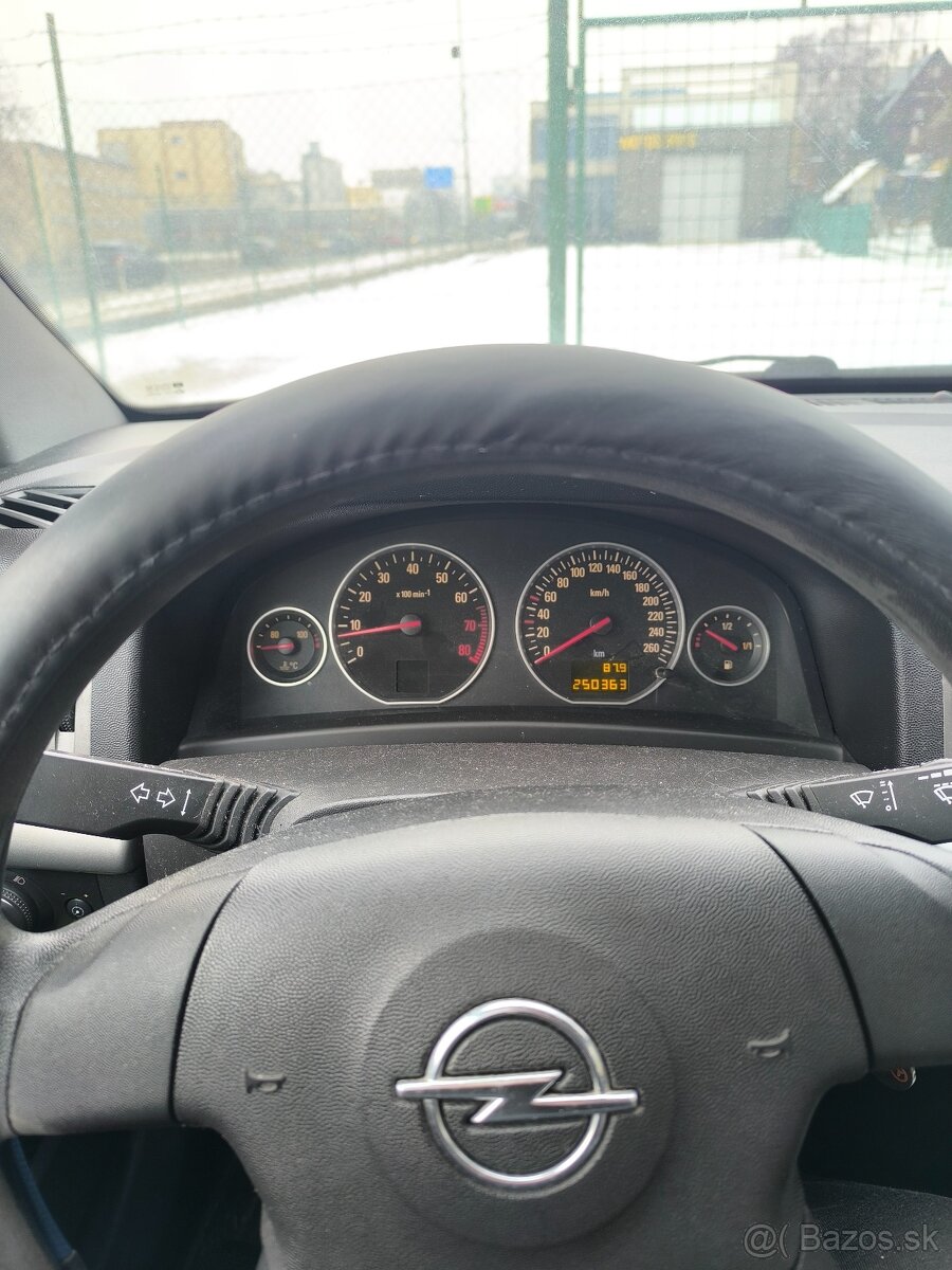 Opel Vectra 1.8 90kw - 4