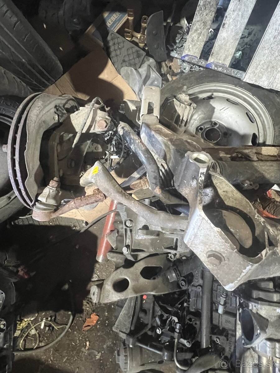 BMW e90 predná napravnica - 4