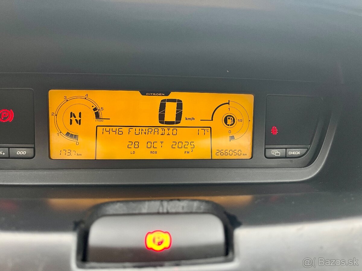 CITROËN GRAND PICASSO - 4