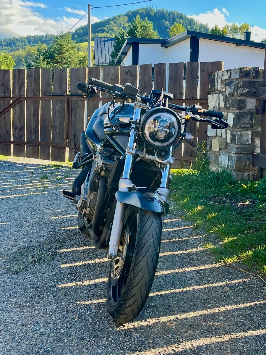Suzuki bandit 600 - 4