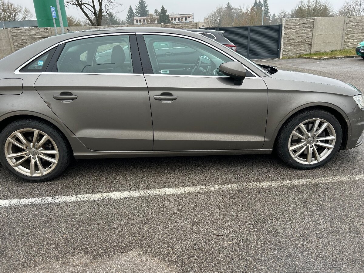 Audi A3 Sedan 1.8 TFSI - 4