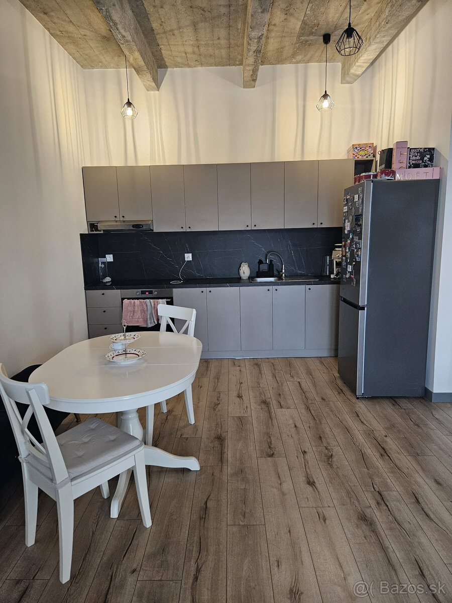 Prenájom 3 a 4 izbový byt Juraja Kréna 26. - 4