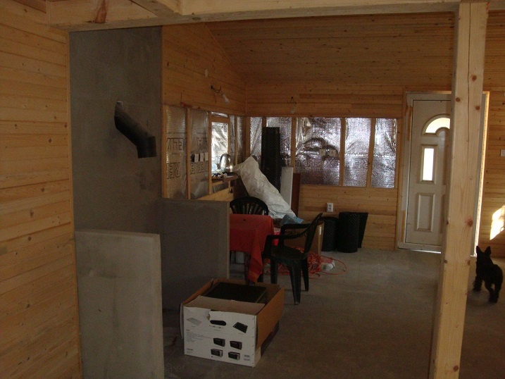 Murovaná chata s pozemkom 759 m2, nad Bradanom Ružín - 4