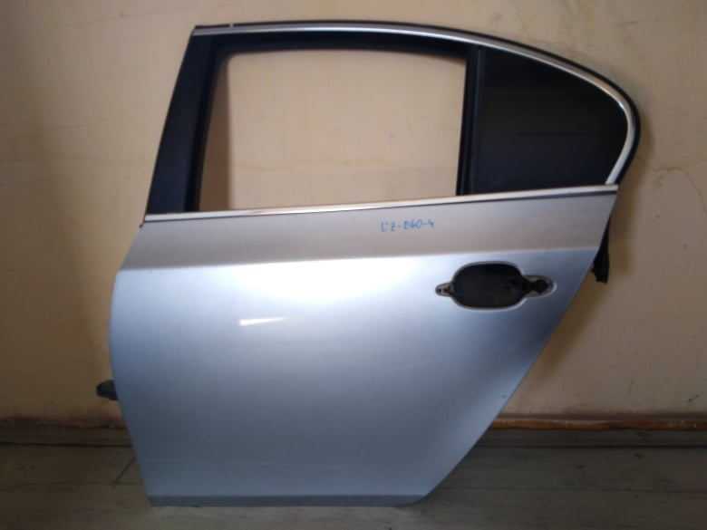 BMW E60 E61 dvere - 4