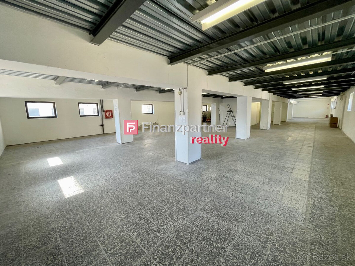 Na prenájom polyfunkčného objektu v centre mesta - 4