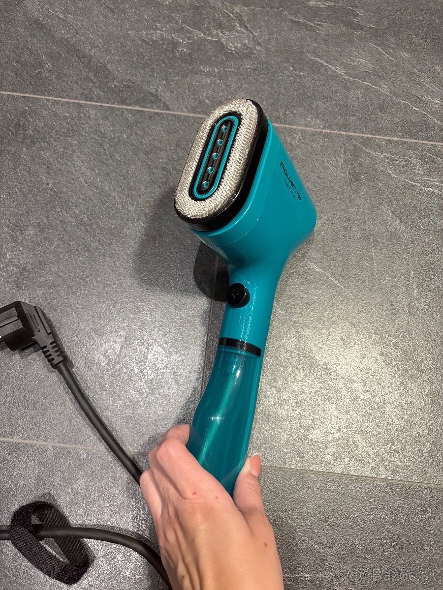 Ručný naparovač odevovo Rowenta - 4