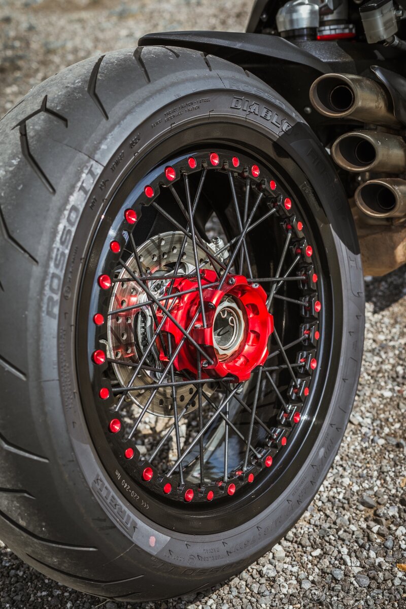 MV Agusta Dragster RR - 4