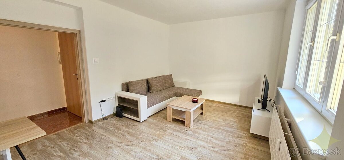 Premium Living ponúka na prenájom kompletne zariadený 2-izbo - 4